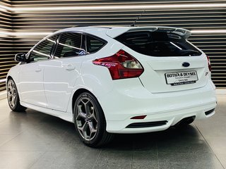 2015 Ford Focus 2.0 GTDi ST3 (5DR) - photo 7