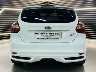2015 Ford Focus 2.0 GTDi ST3 (5DR) - photo 8
