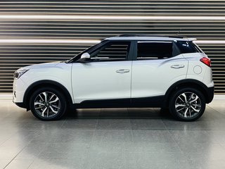 2022 Mahindra XUV300 1.2T (W8) - photo 6