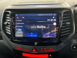 2022 Mahindra XUV300 1.2T (W8) - photo 8