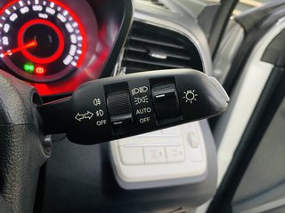 2022 Mahindra XUV300 1.2T (W8) - photo 18