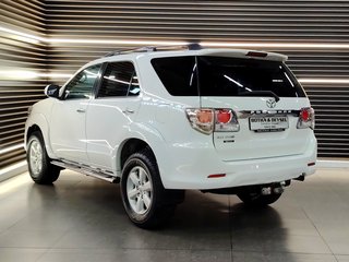 2012 Toyota Fortuner 3.0D-4D HERITAGE R/B - photo 3