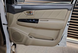 2012 Toyota Fortuner 3.0D-4D HERITAGE R/B - photo 7