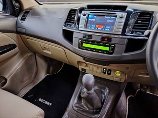 2012 Toyota Fortuner 3.0D-4D HERITAGE R/B - photo 10