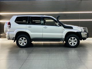 2005 Toyota Prado VX 4.0 V6 A/T - photo 1