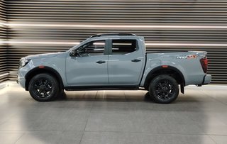 2022 Nissan Navara 2.5DDTI PRO-2X A/T D/C P/U - photo 2