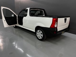 2021 Nissan NP200 1.6 A/C SAFETY PACK P/U S/C - photo 7