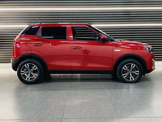 2023 Mahindra XUV300 1.2T SE (W4) - photo 1