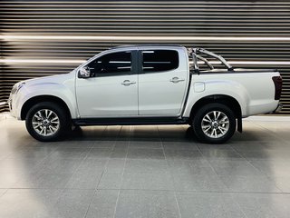 2018 Isuzu KB 300 D-TEQ LX A/T P/U D/C - photo 6