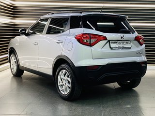 2023 Mahindra XUV300 1.2T (W6) - photo 7