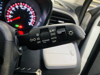 2023 Mahindra XUV300 1.2T (W6) - photo 13