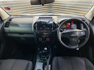 2022 Isuzu D-Max 250 HO HI-RIDE D/C P/U - photo 5