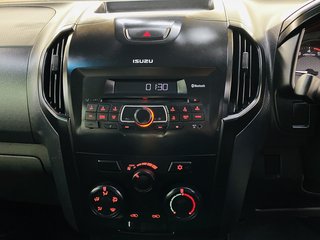 2022 Isuzu D-Max 250 HO HI-RIDE D/C P/U - photo 6