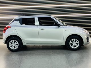 2023 Suzuki Swift 1.2 GA - photo 1
