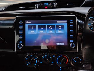 2022 Toyota Hilux 2.8 GD-6 RB LEGEND 4X4 A/T P/U E/CAB - photo 3