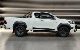 2022 Toyota Hilux 2.8 GD-6 RB LEGEND 4X4 A/T P/U E/CAB - photo 16