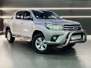 2017 Toyota Hilux 4.0 V6 RAIDER 4X4 A/T P/U D/C - photo 3