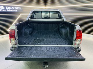 2017 Toyota Hilux 4.0 V6 RAIDER 4X4 A/T P/U D/C - photo 9