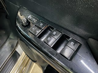 2017 Toyota Hilux 4.0 V6 RAIDER 4X4 A/T P/U D/C - photo 4