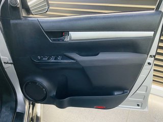 2017 Toyota Hilux 4.0 V6 RAIDER 4X4 A/T P/U D/C - photo 3