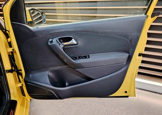 2010 Volkswagen Polo 1.6 TDI COMFORTLINE 5DR - photo 6