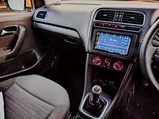 2010 Volkswagen Polo 1.6 TDI COMFORTLINE 5DR - photo 9