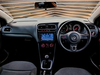 2010 Volkswagen Polo 1.6 TDI COMFORTLINE 5DR - photo 7