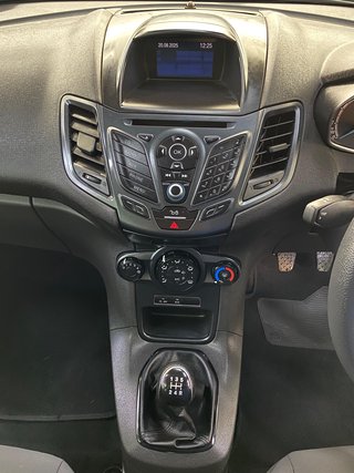 2018 Ford Fiesta 1.0 ECOBOOST TREND 5DR - photo 2