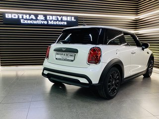 2023 MINI One 1.5T A/T - photo 10
