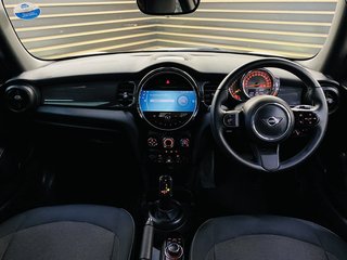 2023 MINI One 1.5T A/T - photo 7