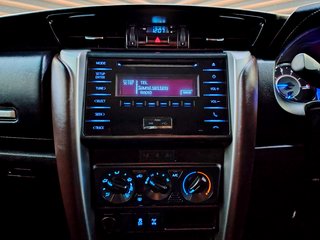 2017 Toyota Fortuner 2.4GD-6 R/B A/T - photo 3