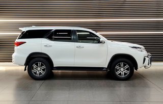 2017 Toyota Fortuner 2.4GD-6 R/B A/T - photo 13