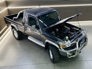 2011 Toyota Land Cruiser LAND CRUISER 79 4.0P 60TH ED P/U S/C - photo 4