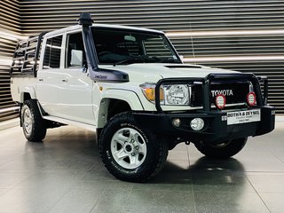 2022 Toyota Land Cruiser LAND CRUISER 79 4.5D 70TH ED P/U D/C - photo 3