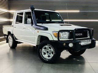 2022 Toyota Land Cruiser LAND CRUISER 79 4.5D 70TH ED P/U D/C - photo 3