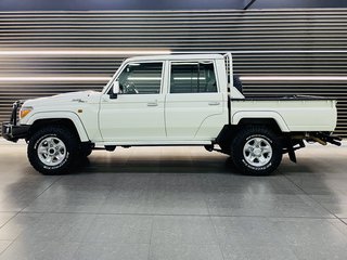 2022 Toyota Land Cruiser LAND CRUISER 79 4.5D 70TH ED P/U D/C - photo 6