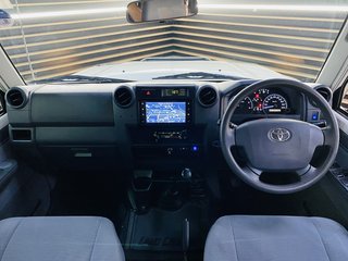 2022 Toyota Land Cruiser LAND CRUISER 79 4.5D 70TH ED P/U D/C - photo 6