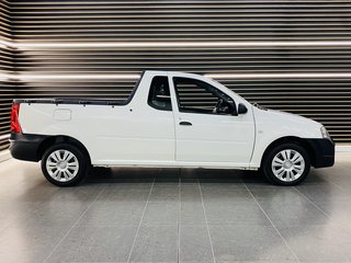 2020 Nissan NP200 1.6 A/C SAFETY PACK P/U S/C - photo 10