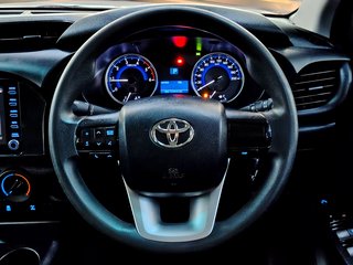 2020 Toyota Hilux 2.4 GD-6 RB SRX A/T P/U D/C - photo 13