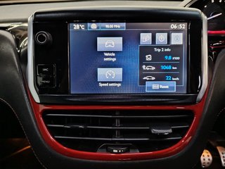 2015 Peugeot 208 1.6 GTI 3DR - photo 2