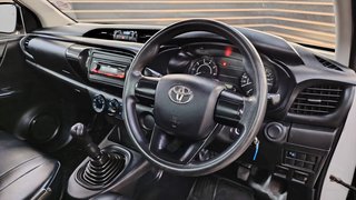 2023 Toyota Hilux 2.4 GD S A/C P/U S/C - photo 10