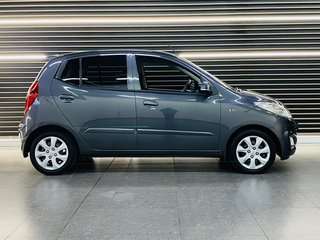 2012 Hyundai i10 1.1 GLS/MOTION - photo 1