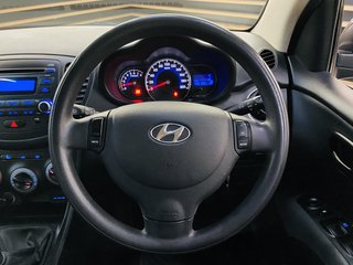 2012 Hyundai i10 1.1 GLS/MOTION - photo 9