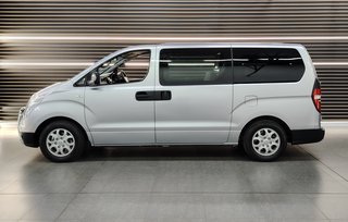 2015 Hyundai H-1 H-1 2.5 CRDI MULTICAB A/T 6 SEAT - photo 2