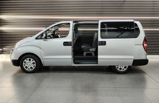 2015 Hyundai H-1 H-1 2.5 CRDI MULTICAB A/T 6 SEAT - photo 3