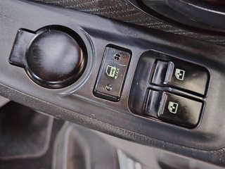 2015 Hyundai H-1 H-1 2.5 CRDI MULTICAB A/T 6 SEAT - photo 9