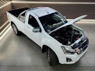 2018 Isuzu KB 300 D-TEQ LX 4X4 P/U S/C - photo 15