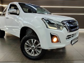 2018 Isuzu KB 300 D-TEQ LX 4X4 P/U S/C - photo 13