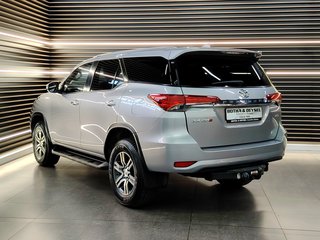 2020 Toyota Fortuner 2.4GD-6 4X4 A/T - photo 4
