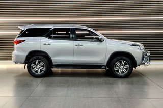 2020 Toyota Fortuner 2.4GD-6 4X4 A/T - photo 15
